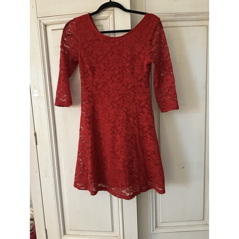 Lush Dark Red Floral Lace 3/4 Sleeve V-Back Pullover Fit Flare Dress Size small